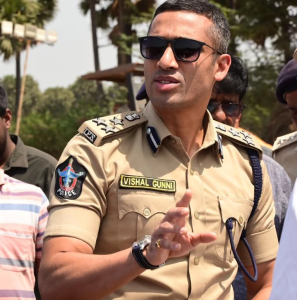 Praveer Ranjan IPS Biography 