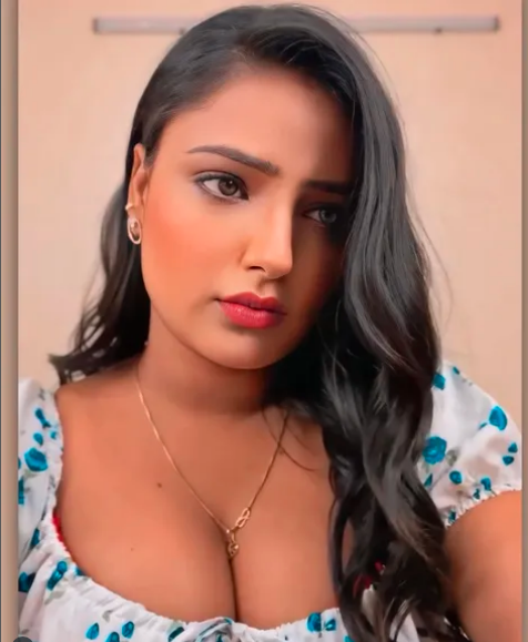 Shyna Khatri Biography